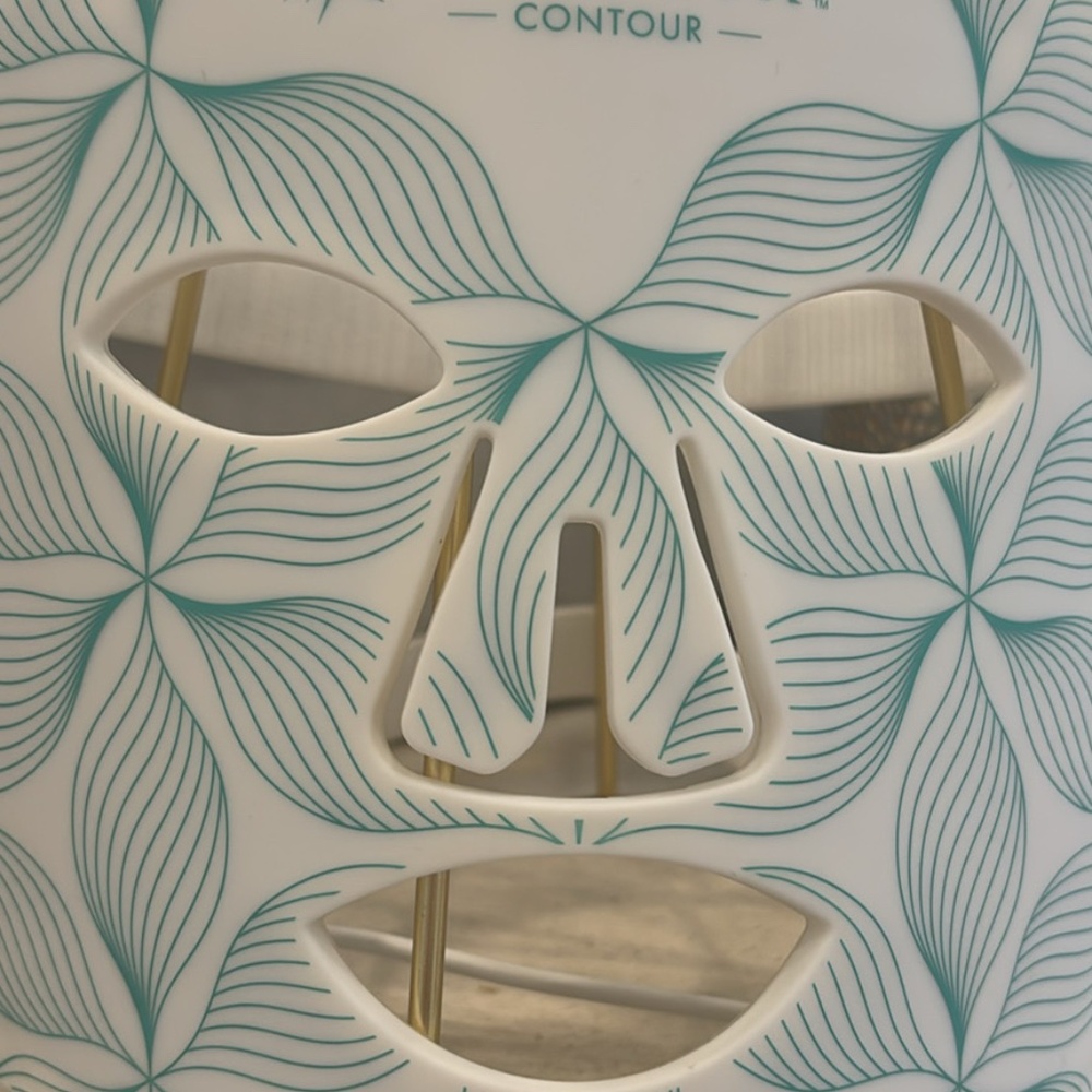 Omnilux Contour Mask - Picture 2 of 4